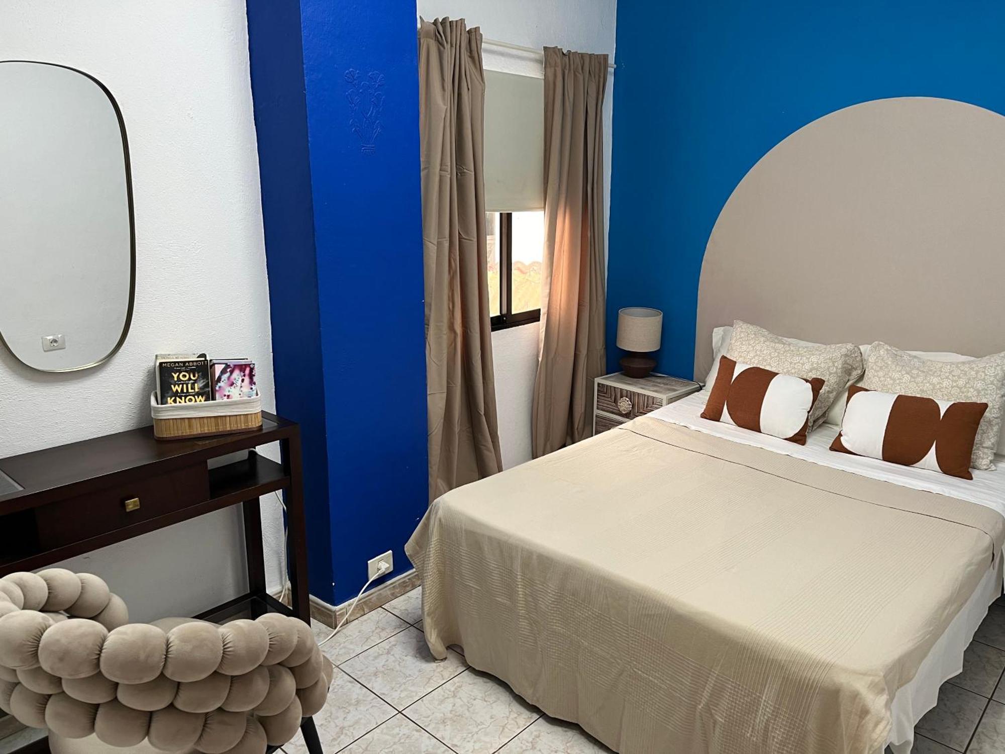 Cornelias Home 5A Playa Лос Кристианос Екстериор снимка